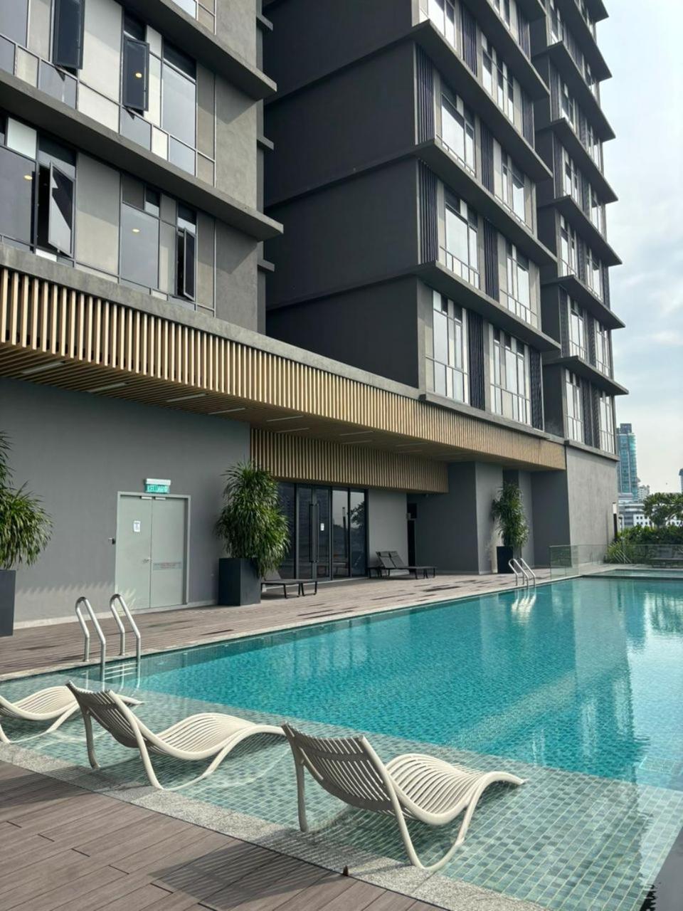 Societe By Bamboo Hospitality Aparthotel Kuala Lumpur Buitenkant foto